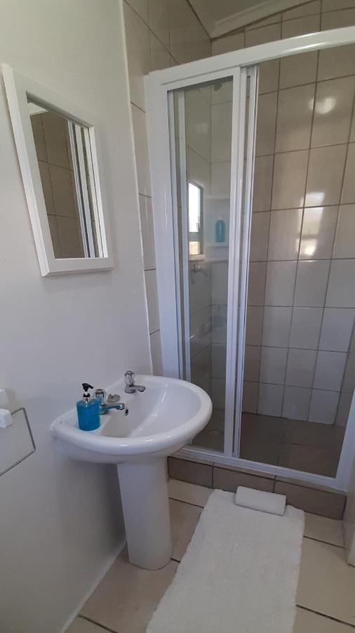 Oom Piet Accommodation Gansbaai Exterior photo