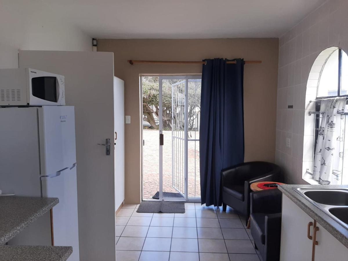 Oom Piet Accommodation Gansbaai Exterior photo